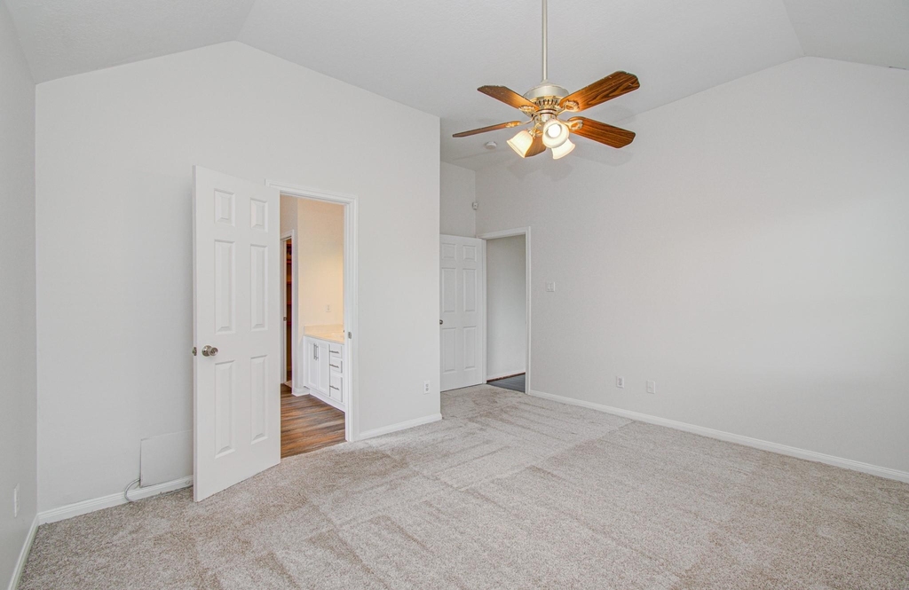 18303 Brenwood Manor Drive - Photo 14