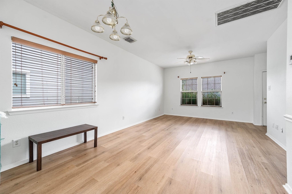 6162 Settlers Lake Circle E - Photo 6