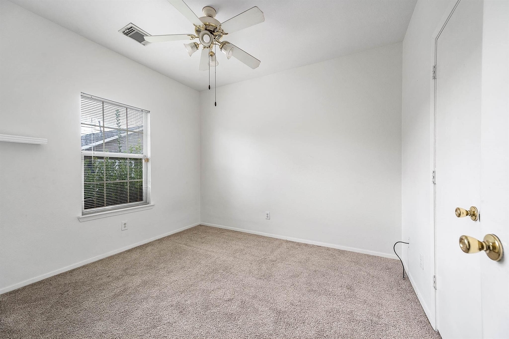 6162 Settlers Lake Circle E - Photo 12