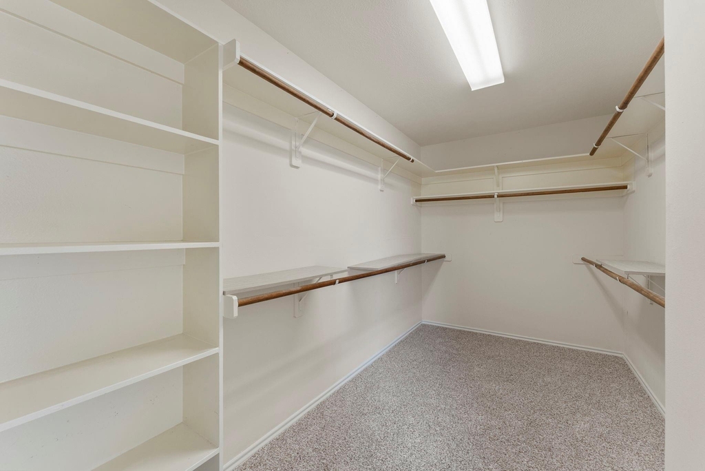 17815 Misty Pond Court - Photo 14