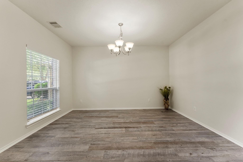 17815 Misty Pond Court - Photo 3
