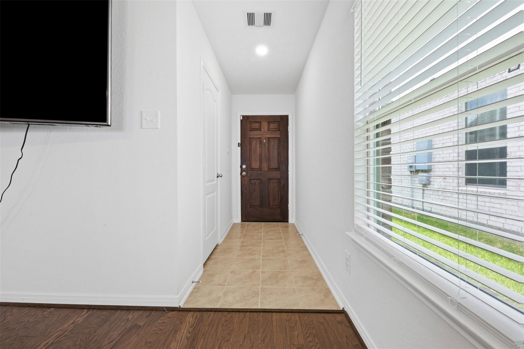 25343 Trinity Oakley Court - Photo 3