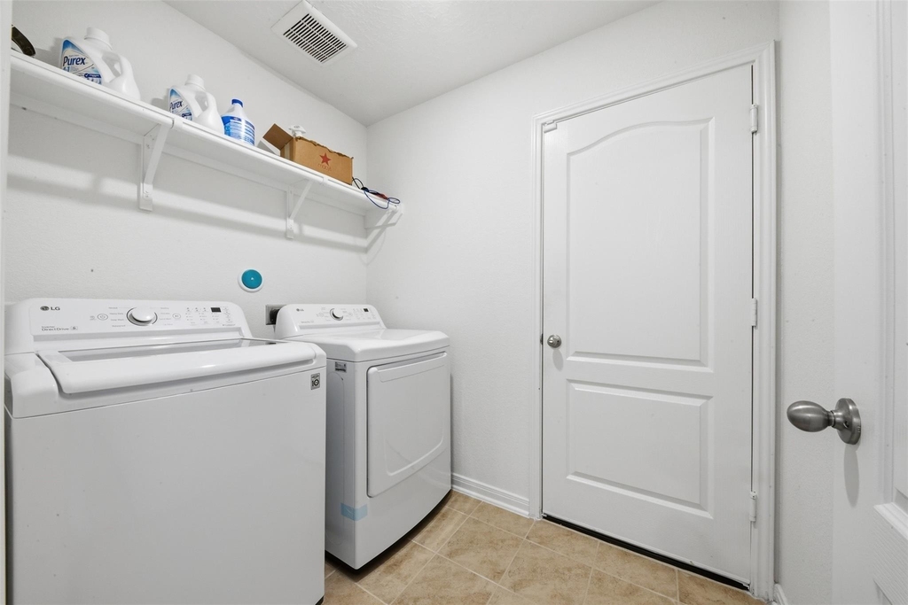 25343 Trinity Oakley Court - Photo 19