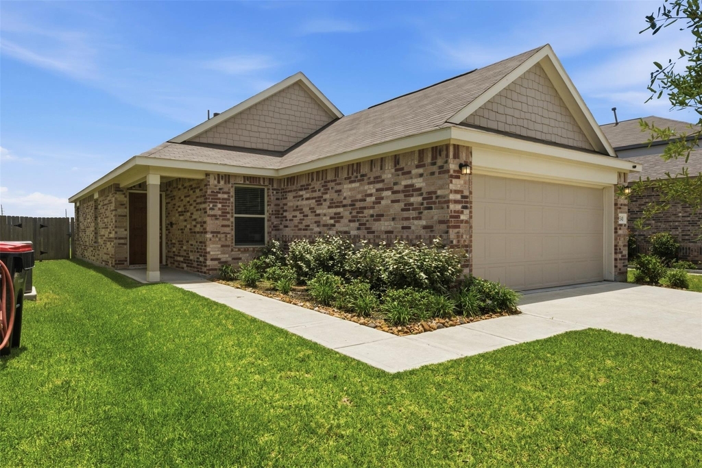 25343 Trinity Oakley Court - Photo 1