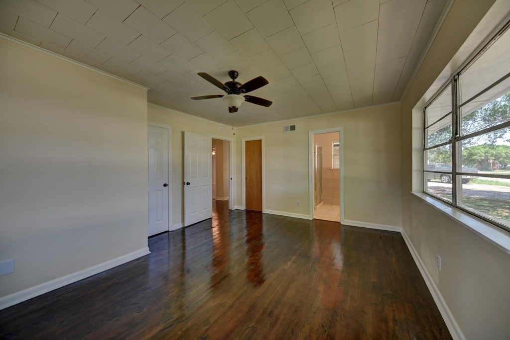 415 Silliman Street - Photo 11