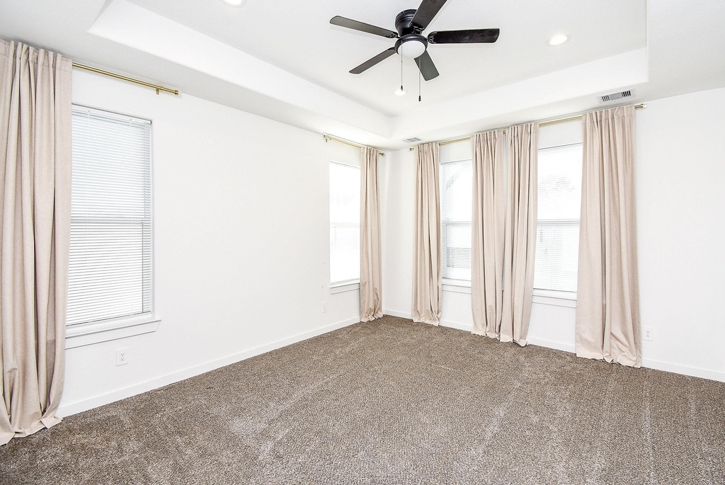 6828 Liverpool Street - Photo 23