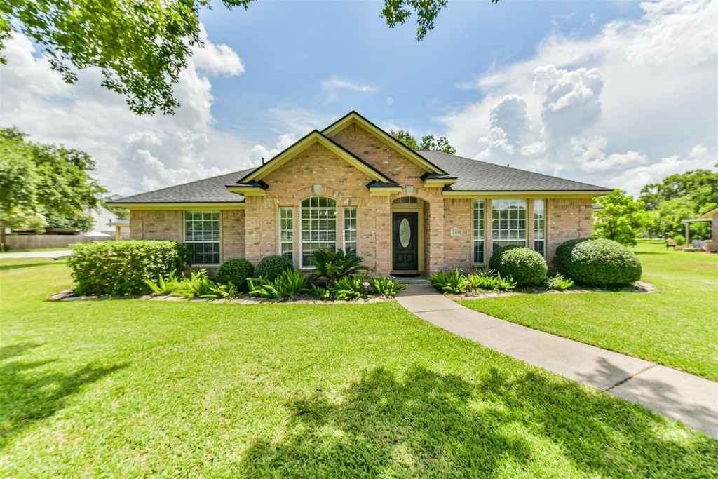 2401 Woody Road - Photo 0