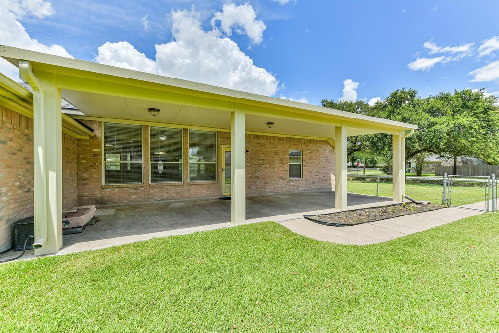 2401 Woody Road - Photo 27