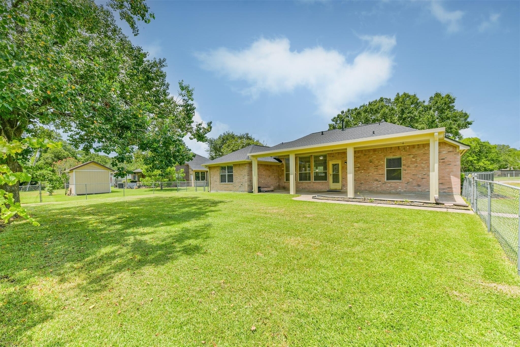 2401 Woody Road - Photo 28