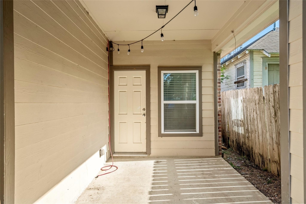1613 Saulnier Street - Photo 24