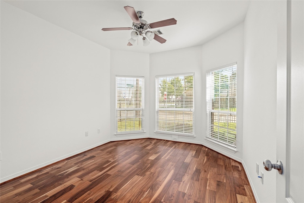 1613 Saulnier Street - Photo 13