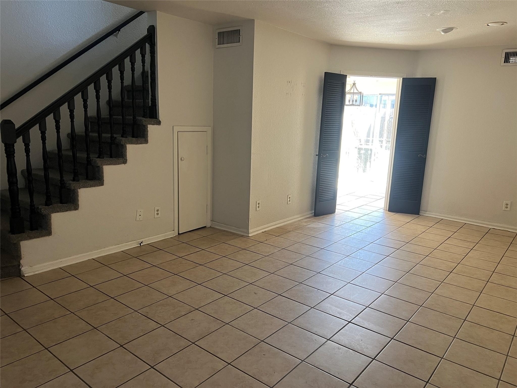6111 Beverly Hill Street - Photo 2