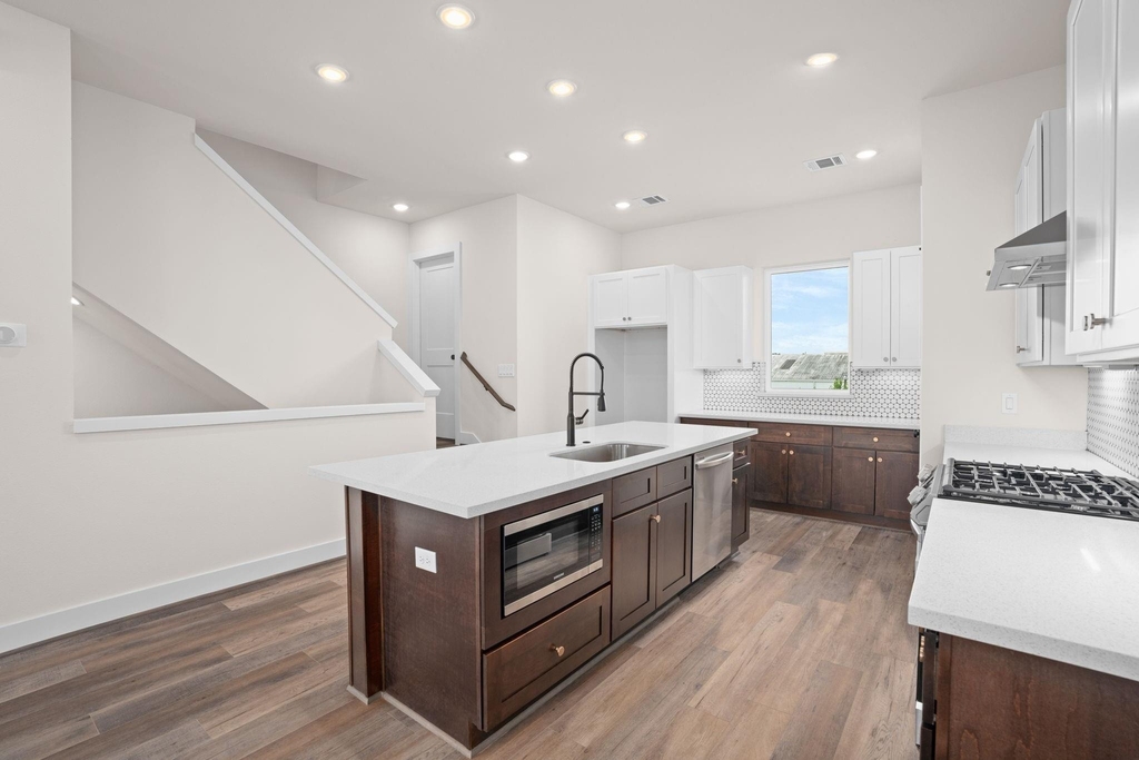 3905 Pinemont Drive - Photo 19