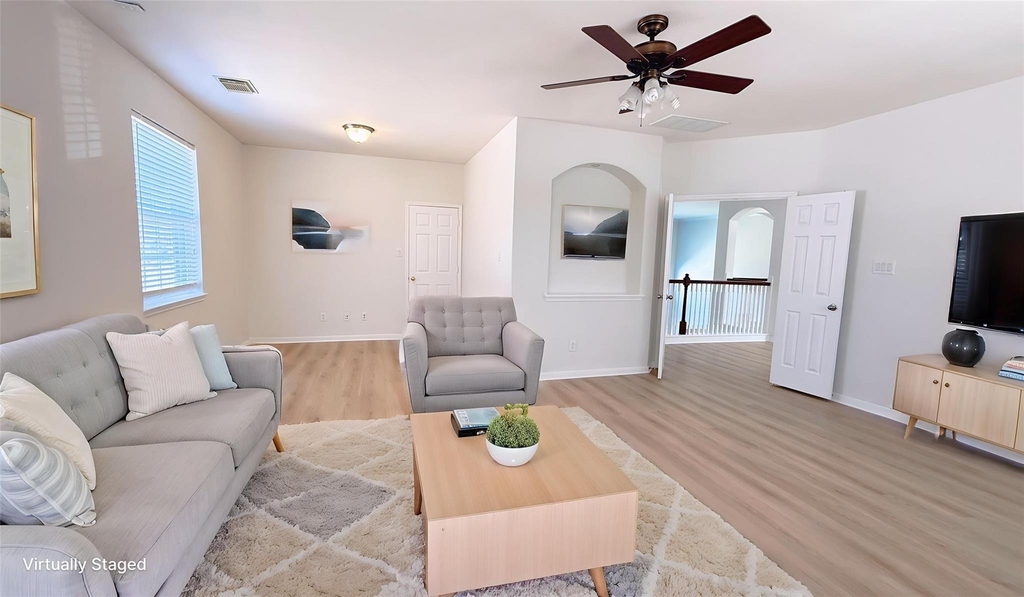 8610 Rising Oak Lane - Photo 4