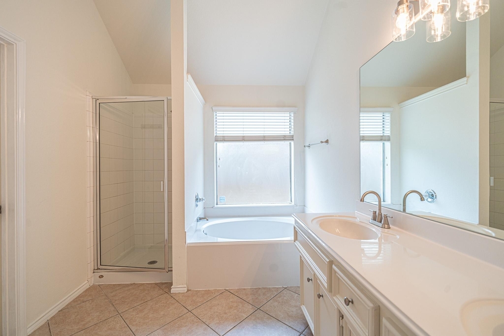 2111 Sailwind Drive - Photo 2