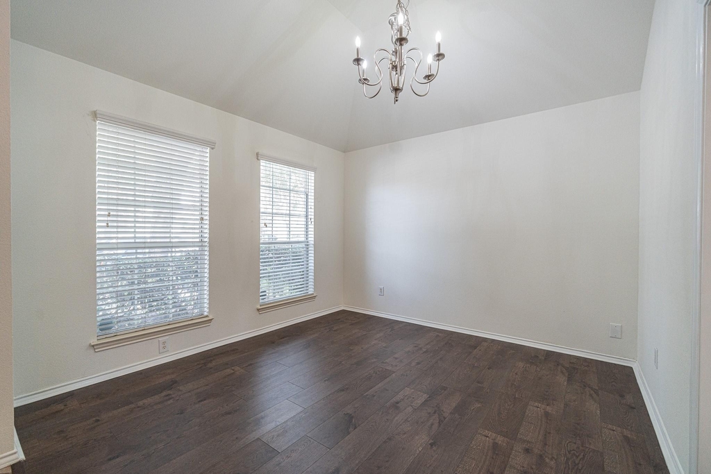 2111 Sailwind Drive - Photo 0