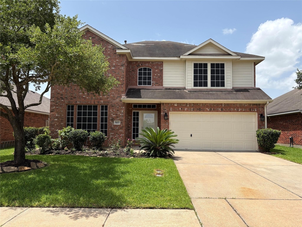5607 Eagle Sky Boulevard - Photo 0