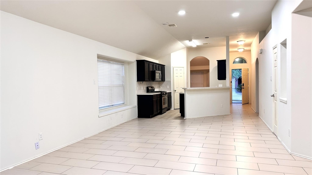 6818 Hampden Point Court - Photo 3