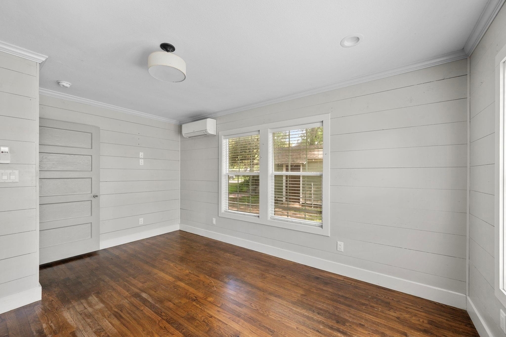 1036 Jackson Street - Photo 16