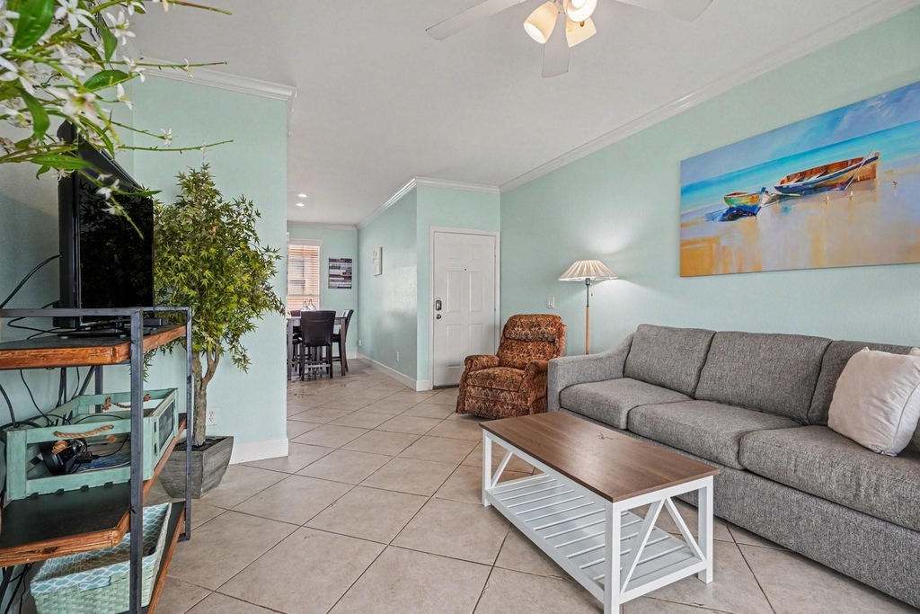 7000 Seawall Boulevard - Photo 4