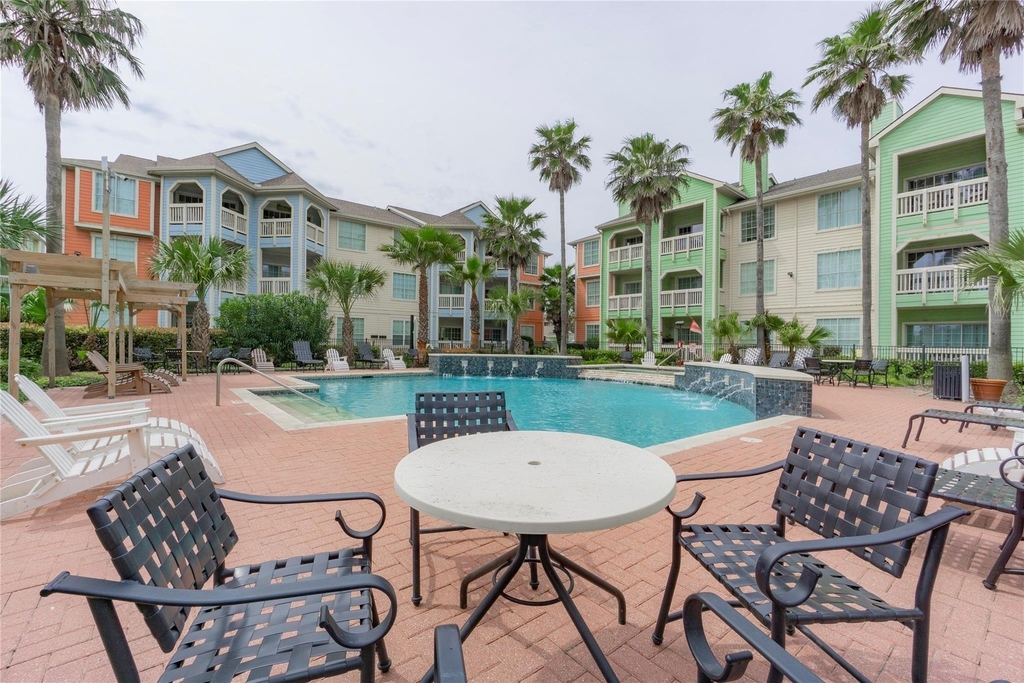 7000 Seawall Boulevard - Photo 21
