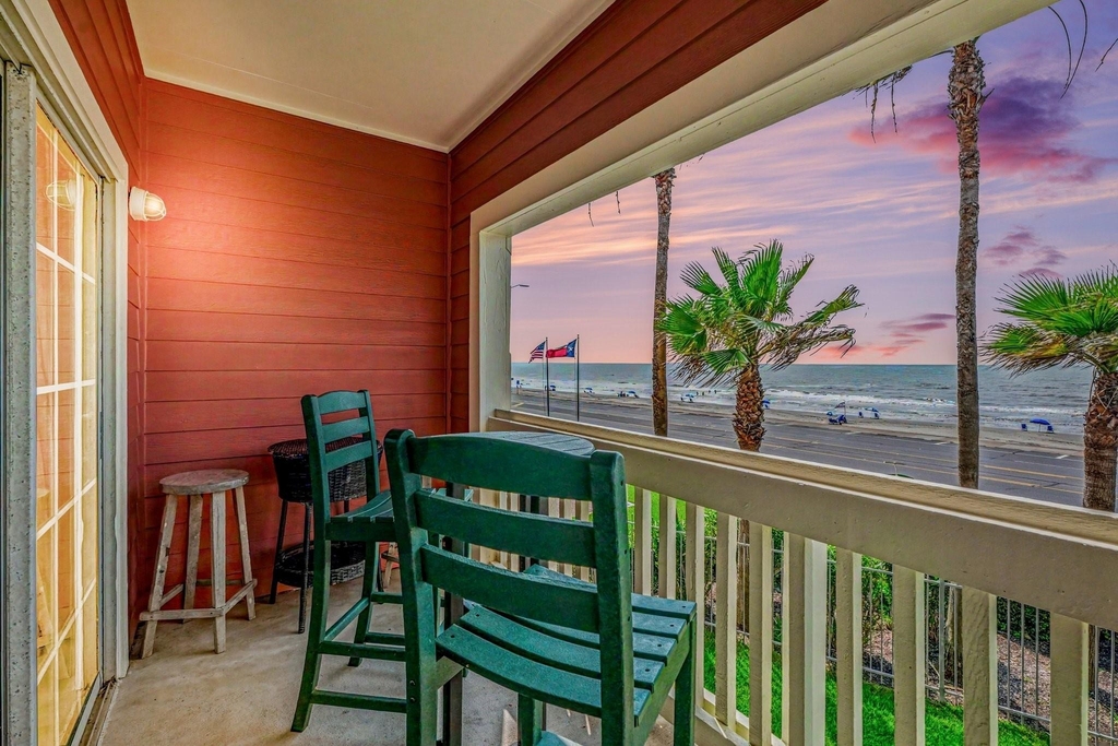 7000 Seawall Boulevard - Photo 16