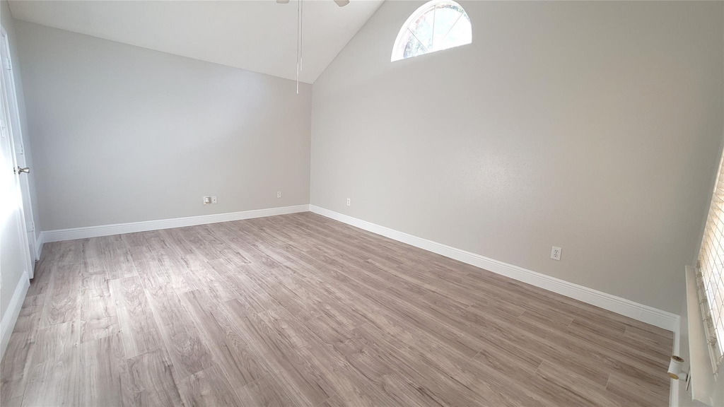 5227 Clarkston Lane - Photo 10