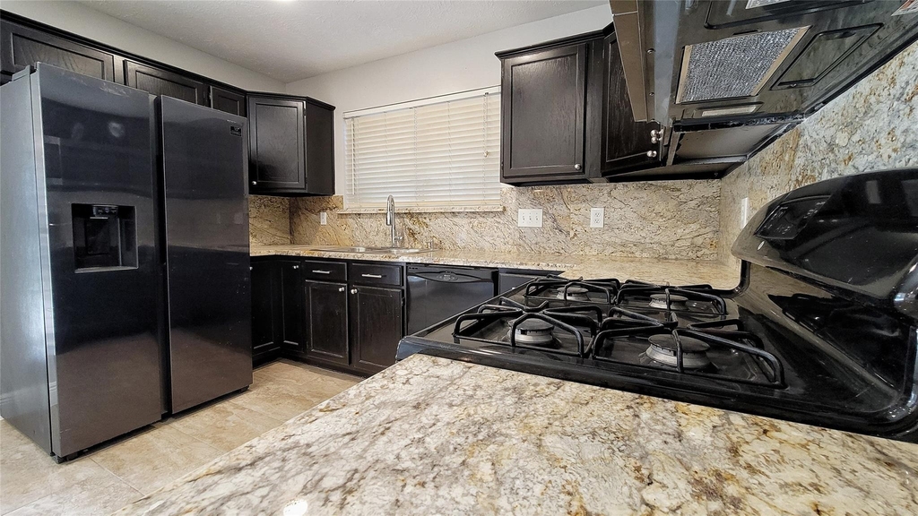 5227 Clarkston Lane - Photo 8
