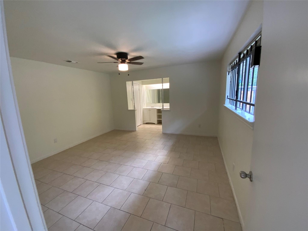7710 Ashmole Lane - Photo 10
