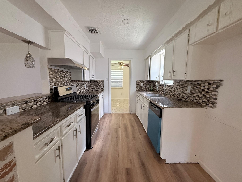 12214 Corona Lane - Photo 28