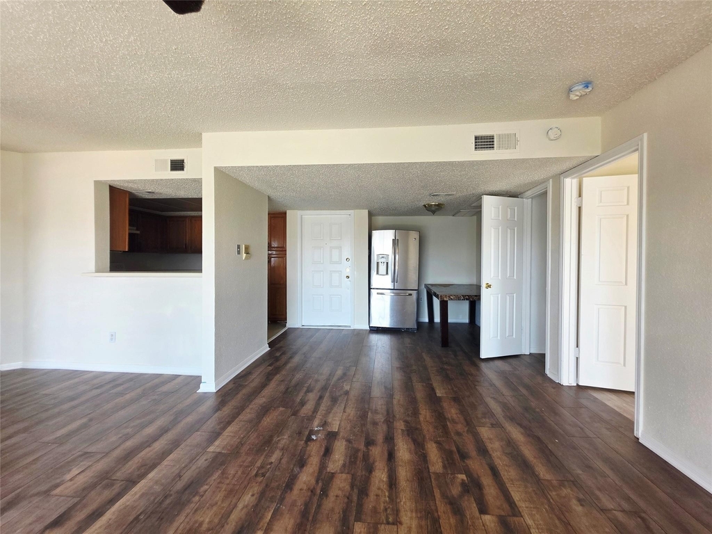 2826 S Bartell Drive - Photo 6