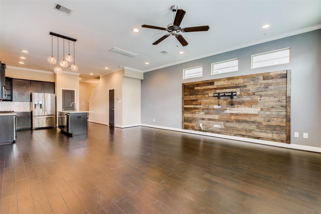 5807 Larkin Street - Photo 10