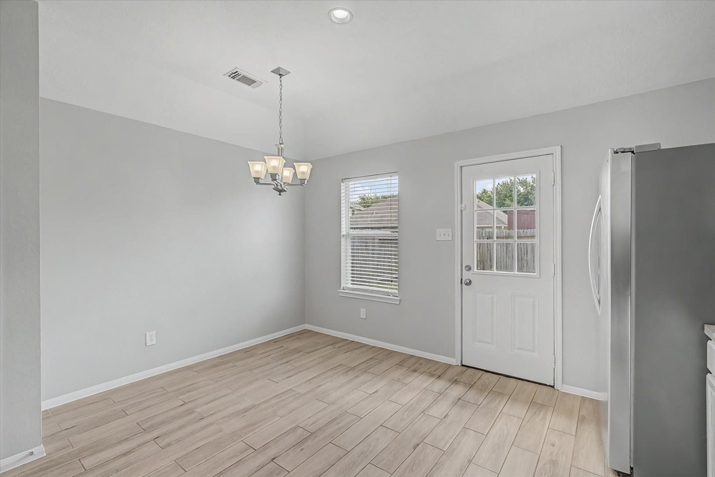 19206 Terra Forest Court - Photo 9