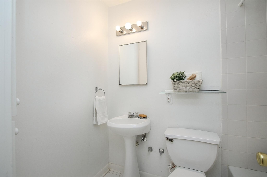 2212 Morse - Photo 16