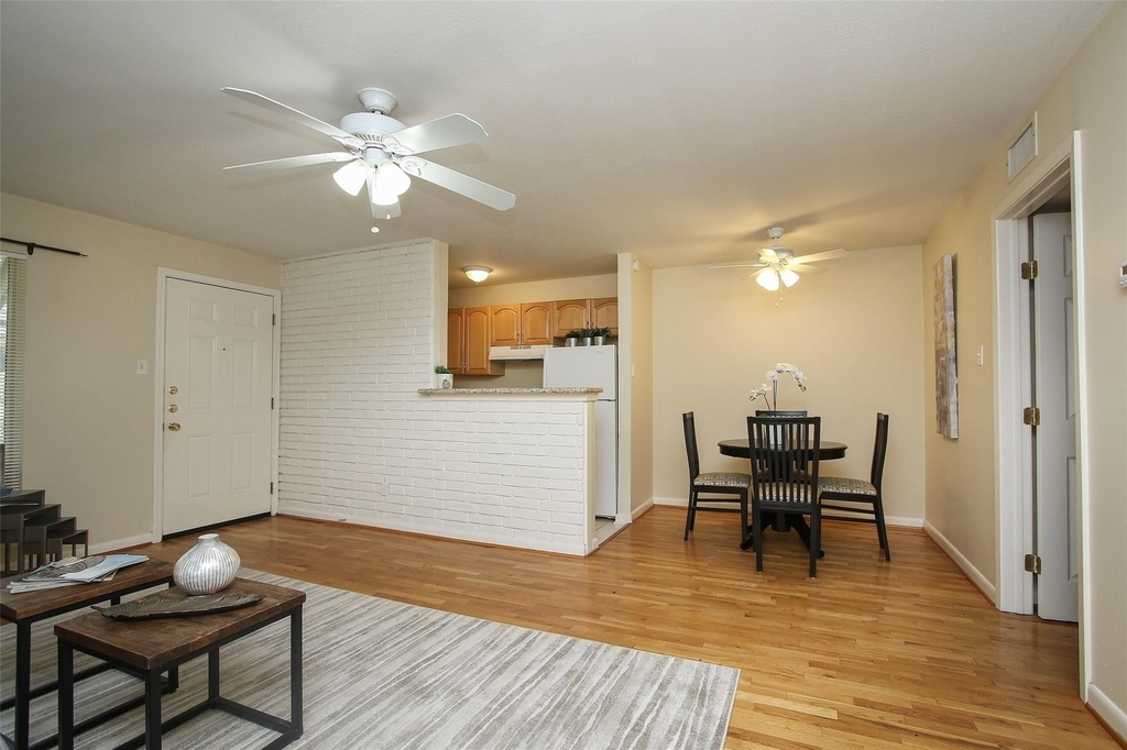 2212 Morse - Photo 10