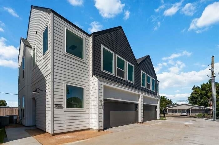 4710 Mallow Street - Photo 0