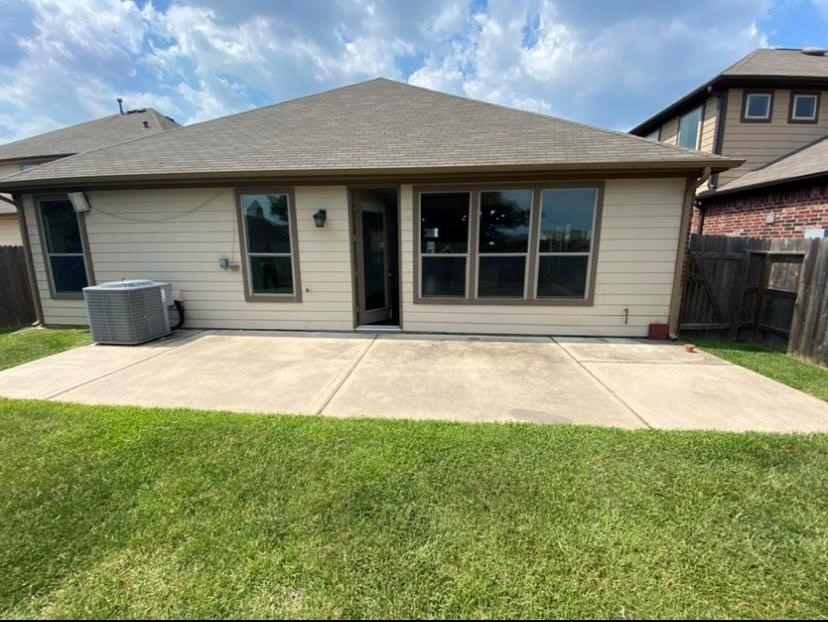 16511 Winthrop Bend Drive - Photo 16