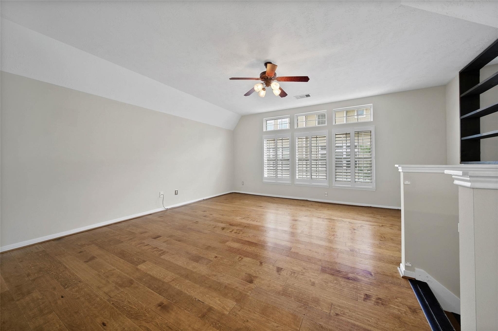 3323 Masters Point Drive - Photo 13