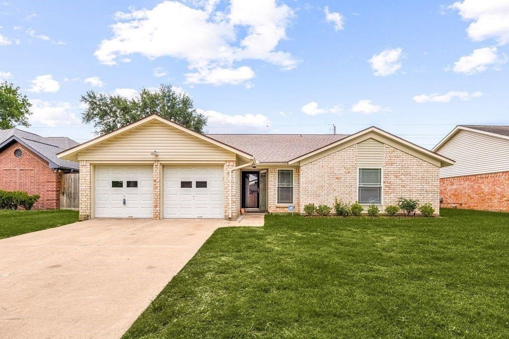 2306 Townhall Lane - Photo 1