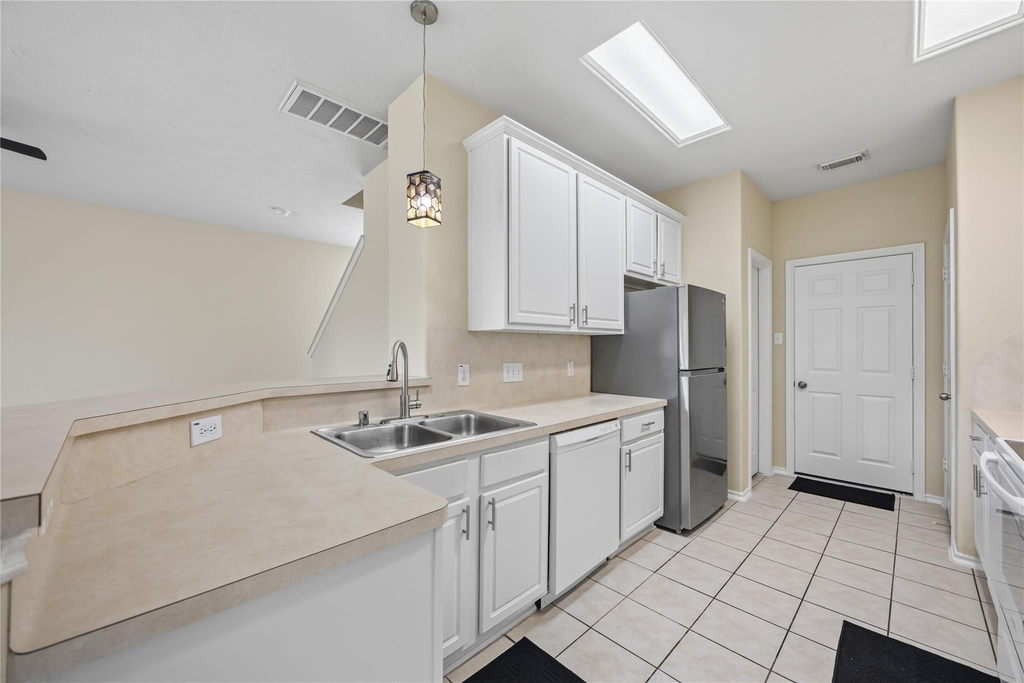 2951 Hackamore Hollow Lane - Photo 7