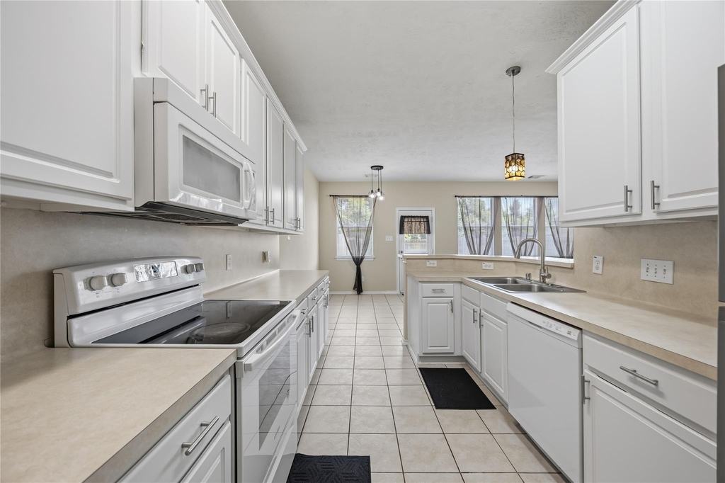 2951 Hackamore Hollow Lane - Photo 6
