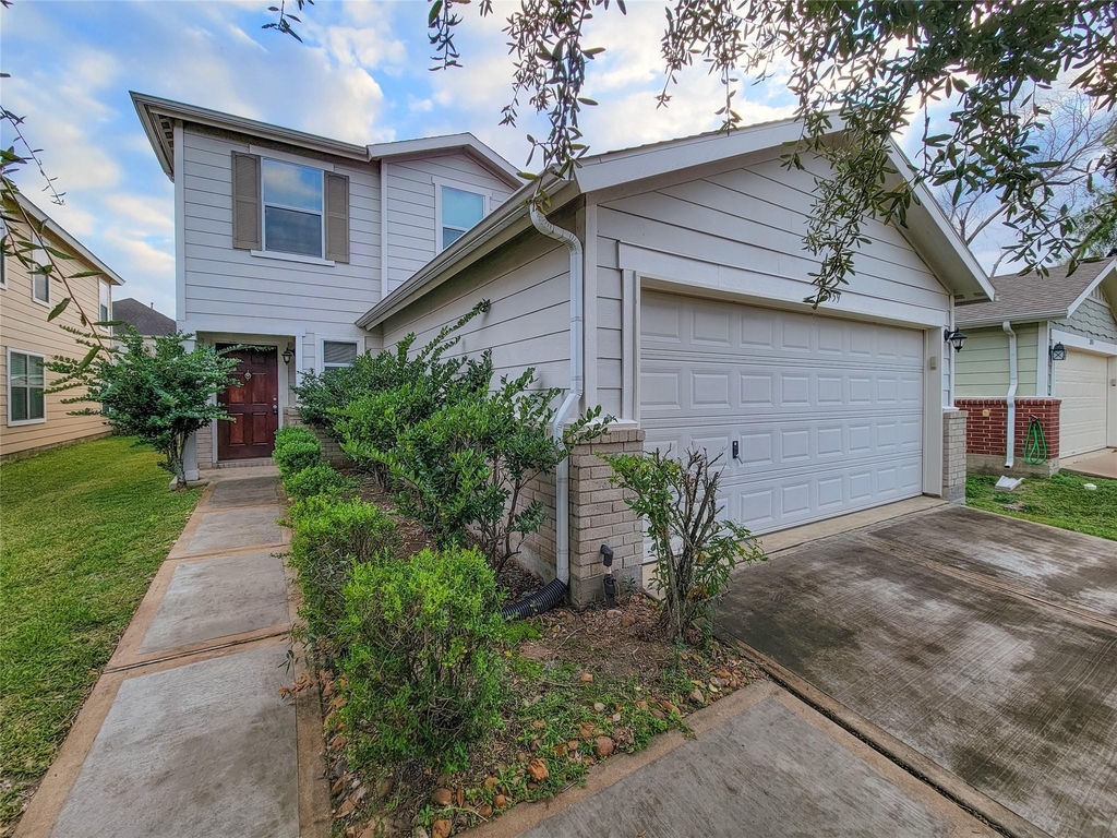 20759 Cypress Crescent Lane Lane - Photo 0