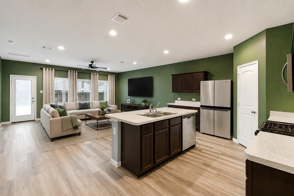 15556 Mallow Court - Photo 3