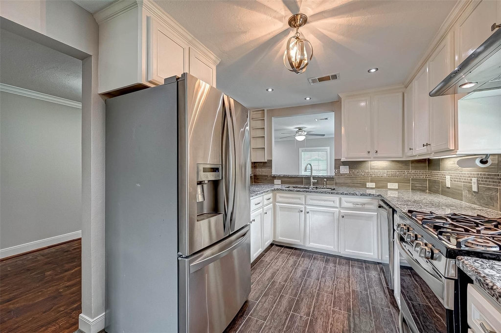 1510 Walton Street - Photo 21