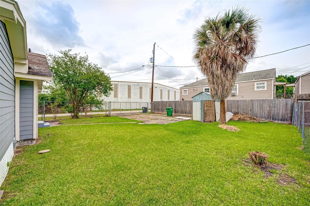 1510 Walton Street - Photo 23