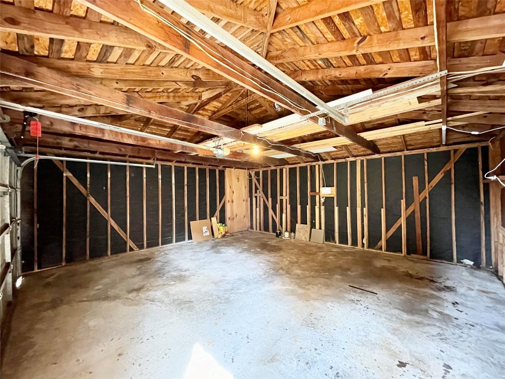 15006 Elmont Drive - Photo 4