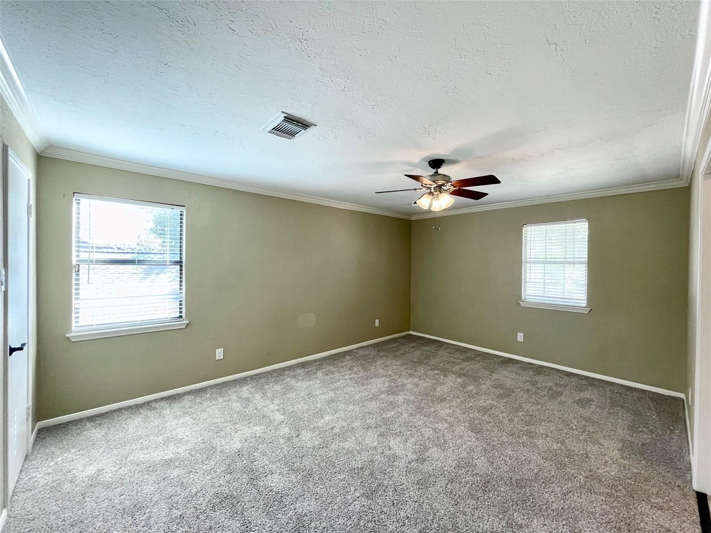 15006 Elmont Drive - Photo 37