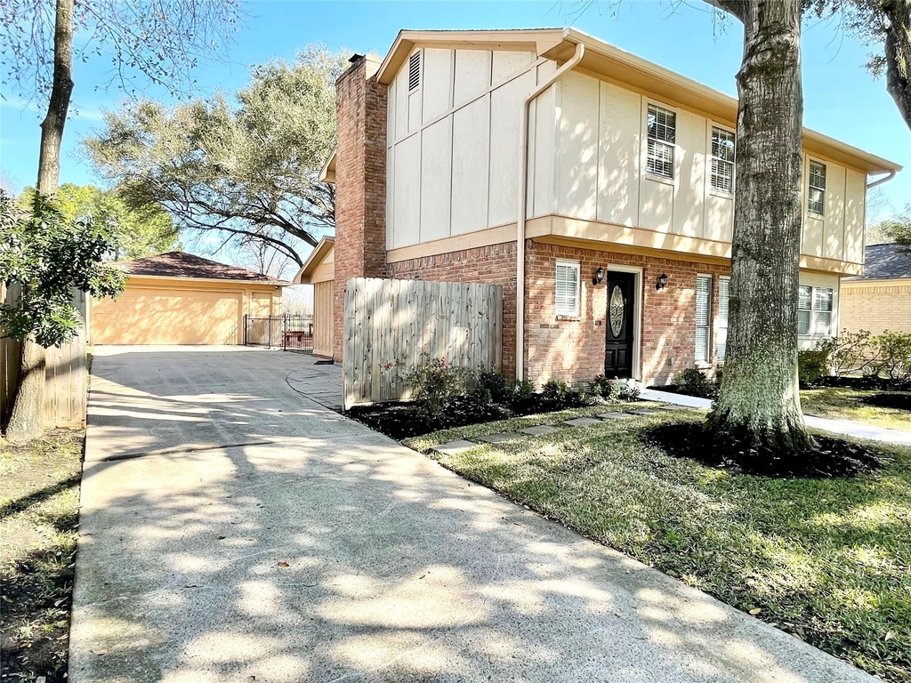 15006 Elmont Drive - Photo 1