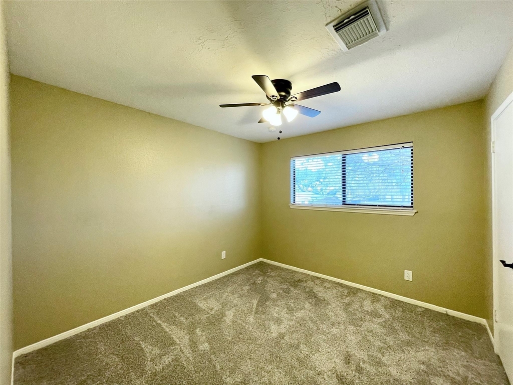 15006 Elmont Drive - Photo 32