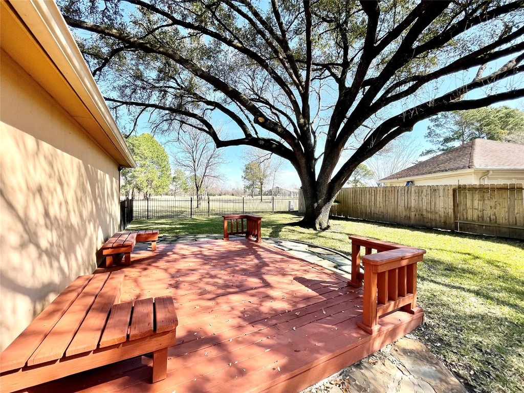 15006 Elmont Drive - Photo 6
